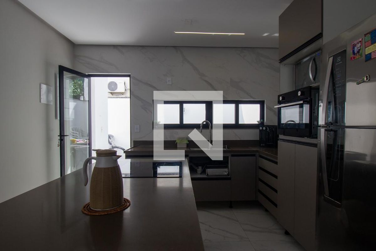 Casa, 4 quartos, 214 m² - Foto 92