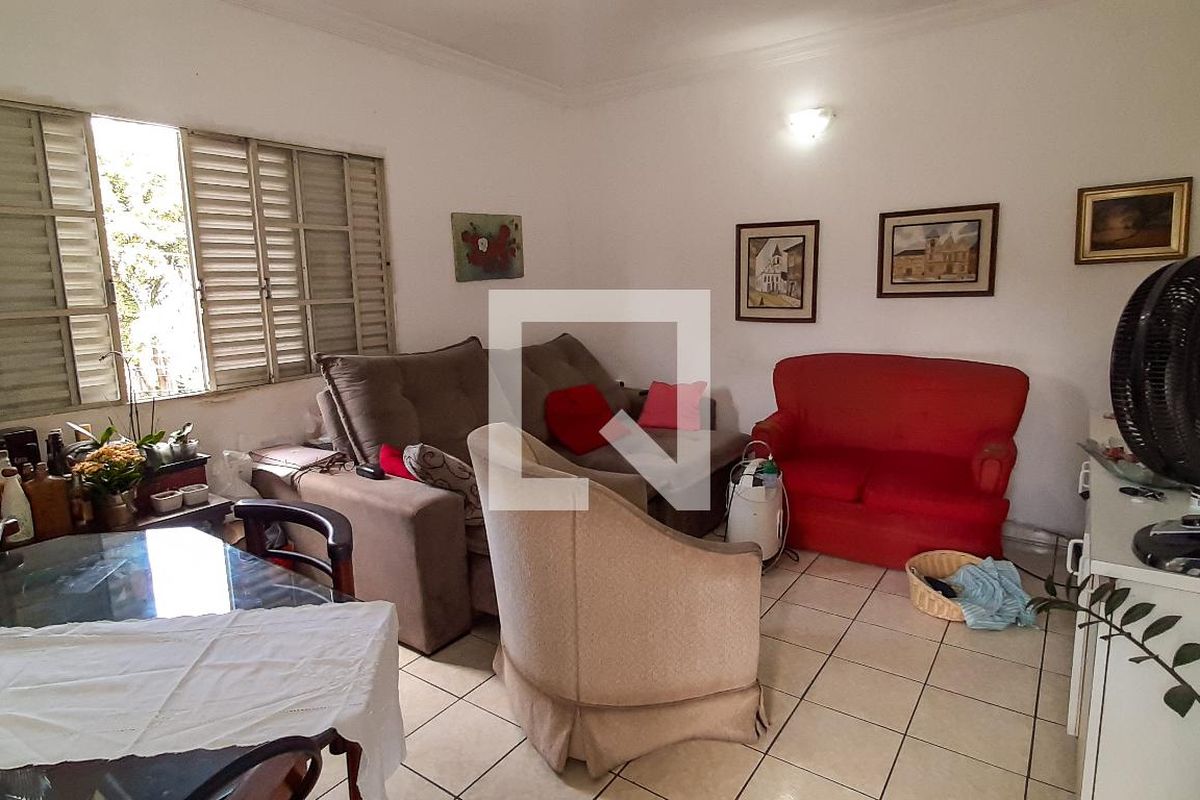 Casa, 4 quartos, 253 m² - Foto 2