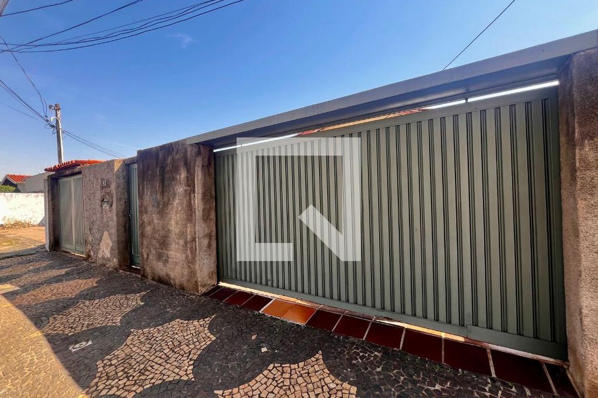Casa à Venda - Taquaral, 3 Quartos,  141 m2 em , Campinas - sp | SoloBR