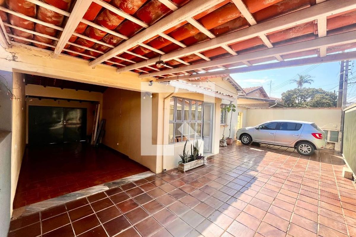 Casa à Venda - Taquaral, 3 Quartos,  141 m2 em , Campinas - sp | SoloBR