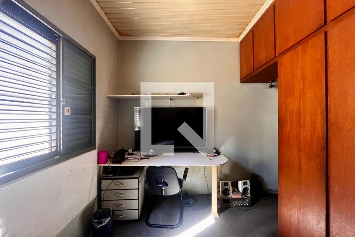 Casa à Venda - Taquaral, 3 Quartos,  141 m2 em , Campinas - sp | SoloBR