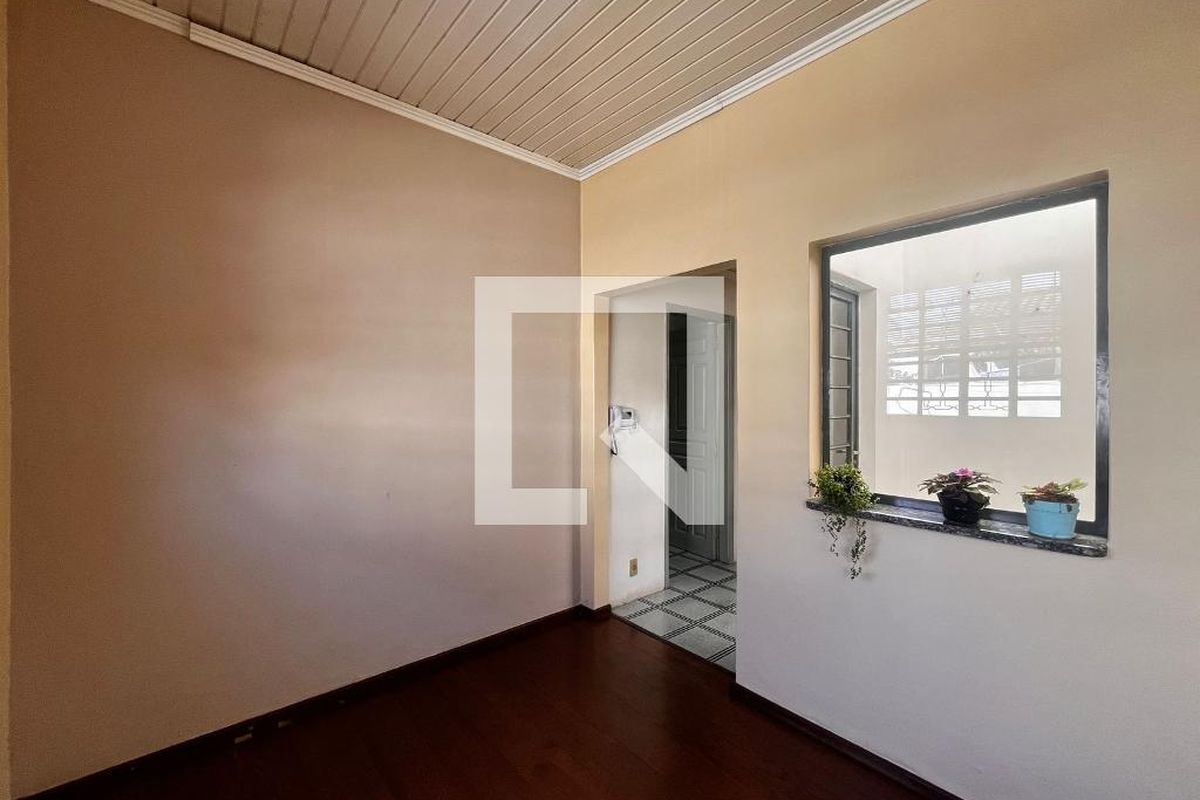 Casa à Venda - Taquaral, 3 Quartos,  141 m2 em , Campinas - sp | SoloBR