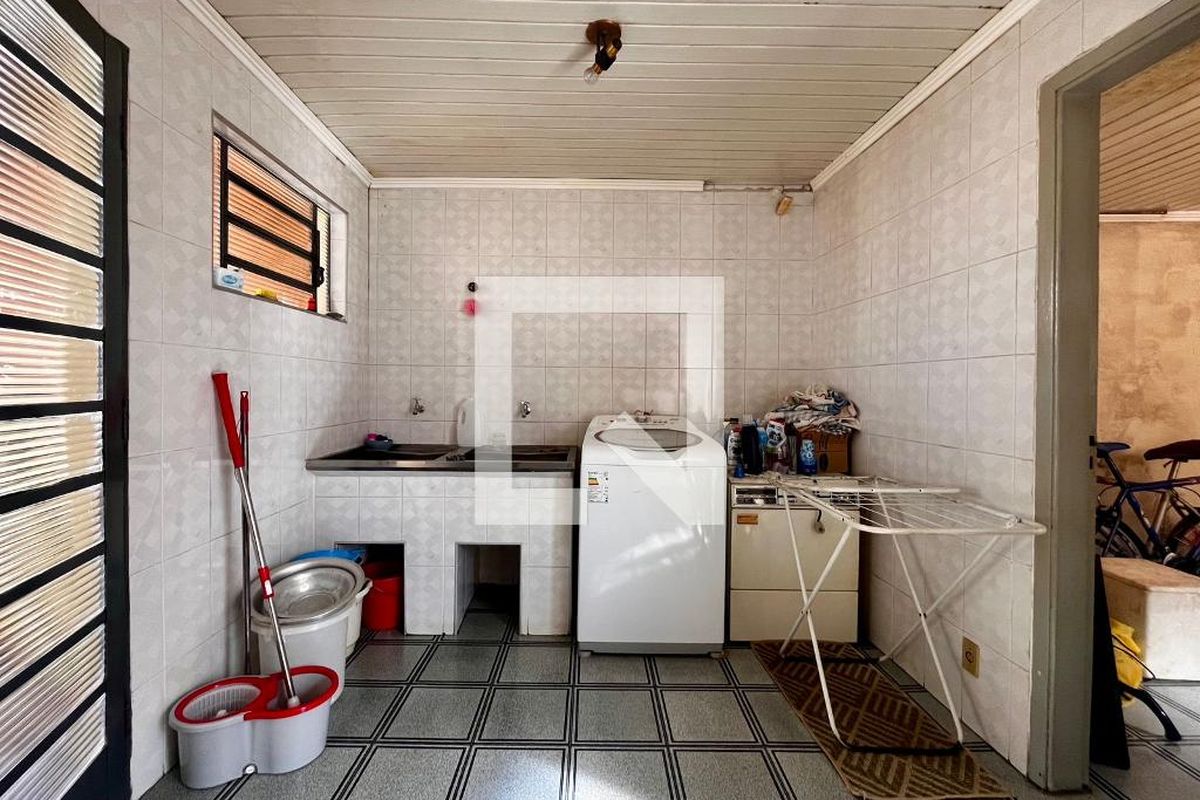 Casa à Venda - Taquaral, 3 Quartos,  141 m2 em , Campinas - sp | SoloBR
