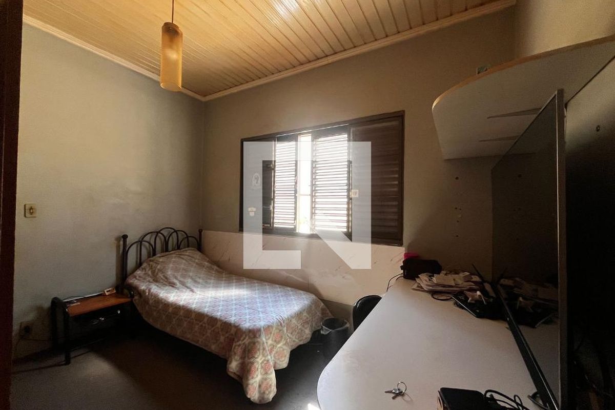 Casa à Venda - Taquaral, 3 Quartos,  141 m2 em , Campinas - sp | SoloBR