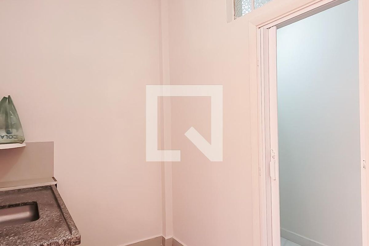 Apartamento à Venda - Centro, 1 Quarto,  90 m2 em , Campinas - sp | SoloBR