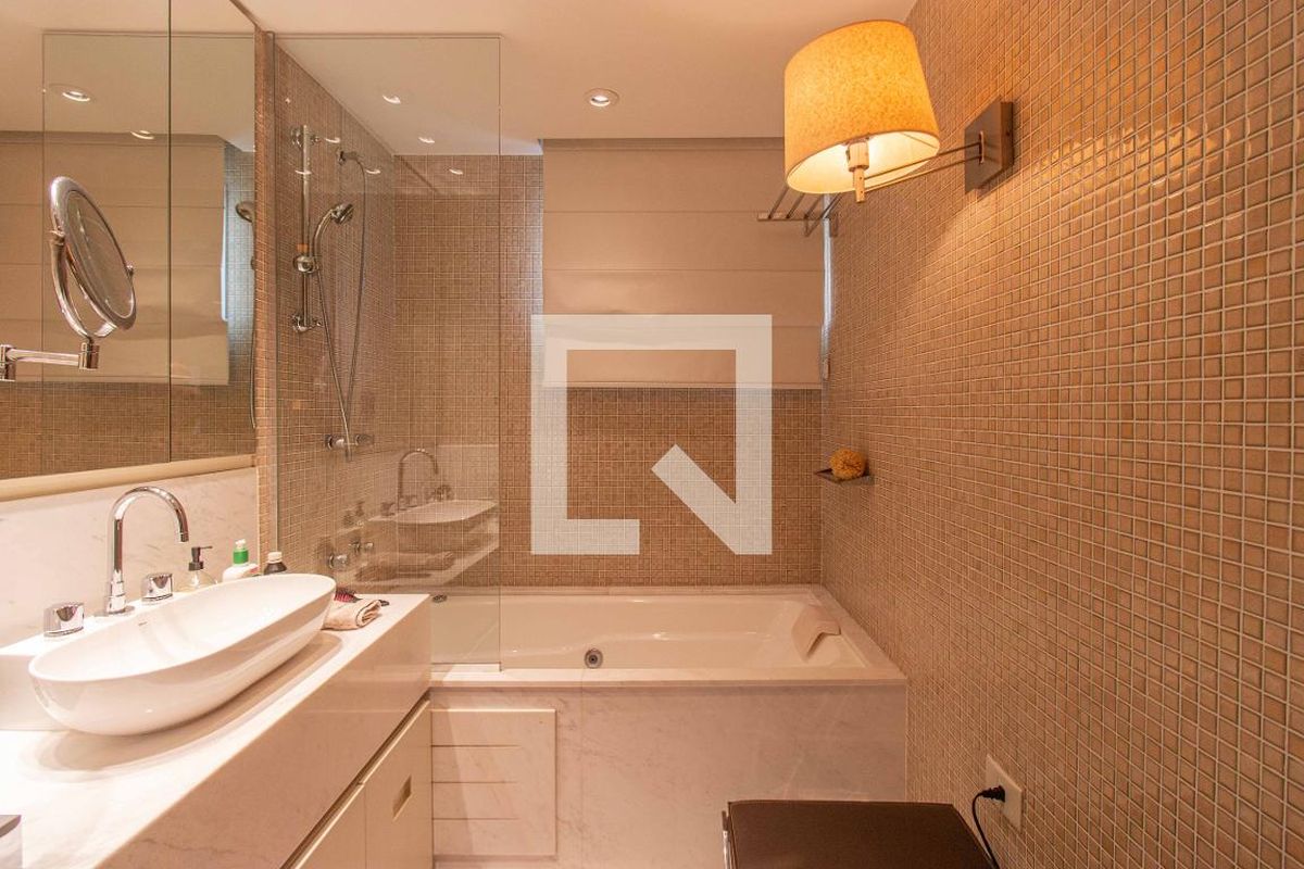 Apartamento, 3 quartos, 170 m² - Foto 31