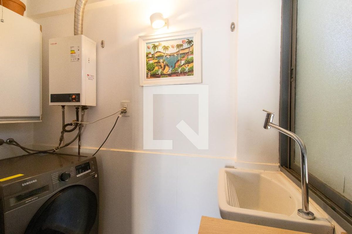 Apartamento à Venda - Cambuí, 2 Quartos,  74 m2 em , Campinas - sp | SoloBR