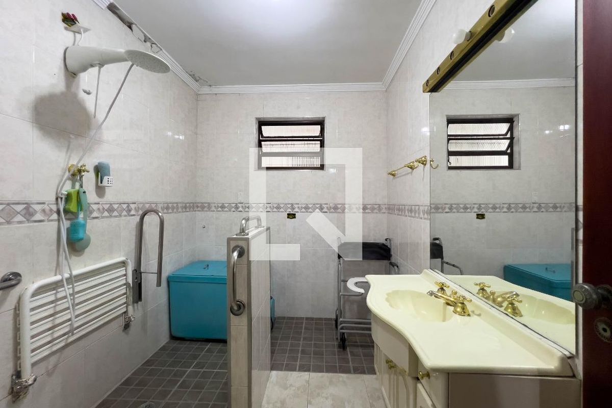 Casa, 3 quartos, 232 m² - Foto 44