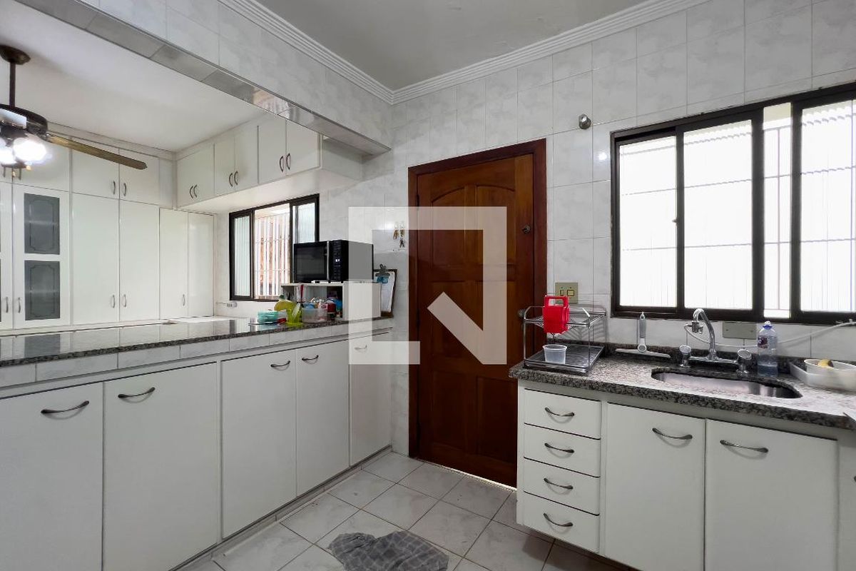 Casa, 3 quartos, 232 m² - Foto 72