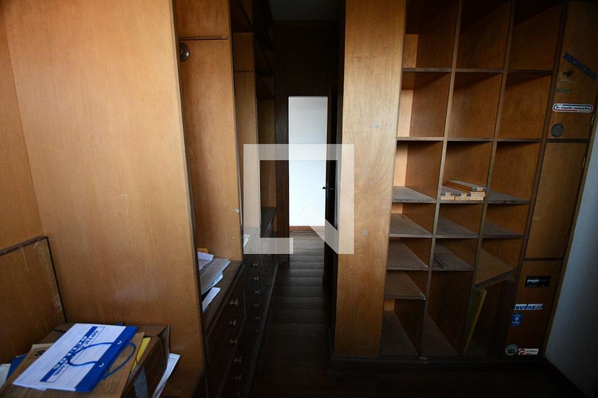 Casa à Venda - Guanabara, 7 Quartos,  1570 m2 em , Campinas - sp | SoloBR