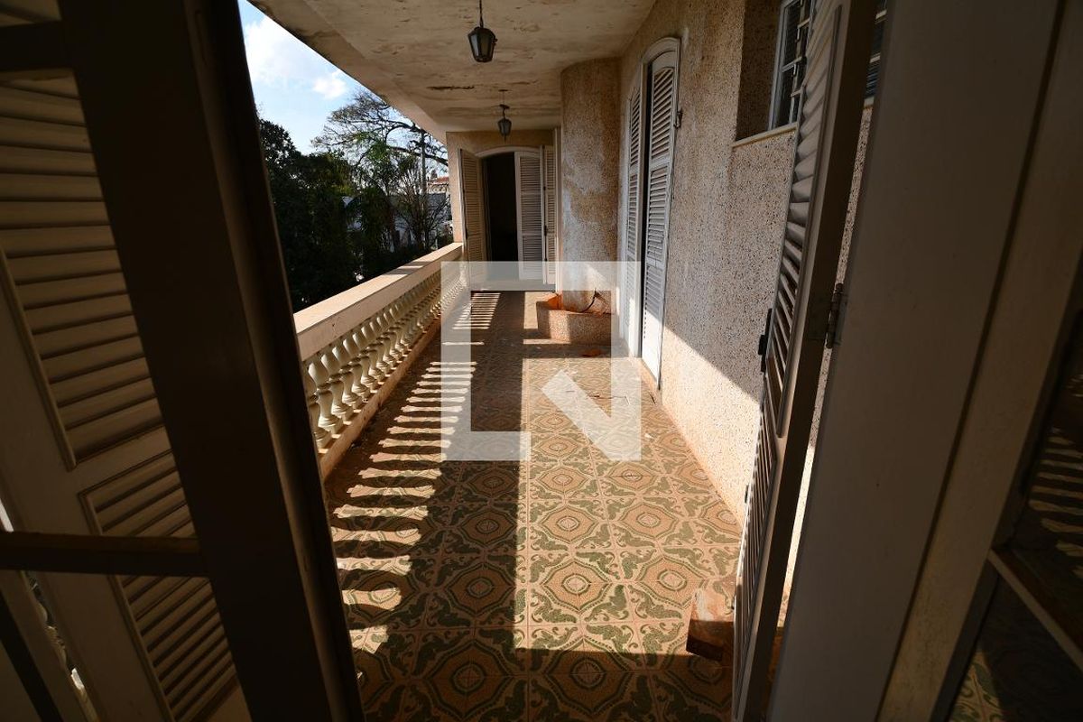 Casa à Venda - Guanabara, 7 Quartos,  1570 m2 em , Campinas - sp | SoloBR
