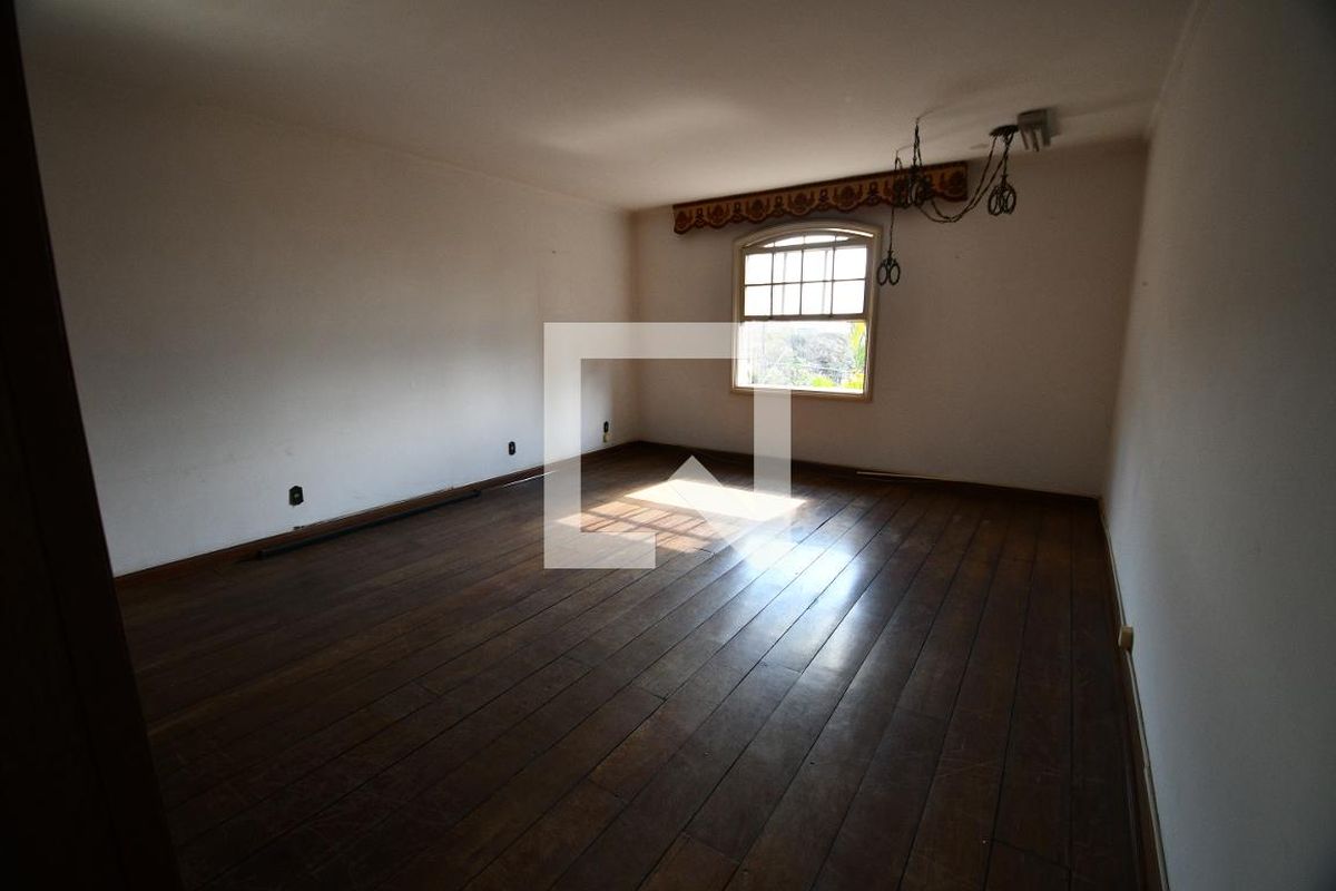 Casa à Venda - Guanabara, 7 Quartos,  1570 m2 em , Campinas - sp | SoloBR