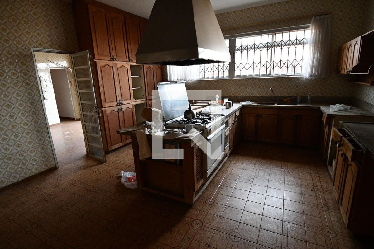 Casa à Venda - Guanabara, 7 Quartos,  1570 m2 em , Campinas - sp | SoloBR