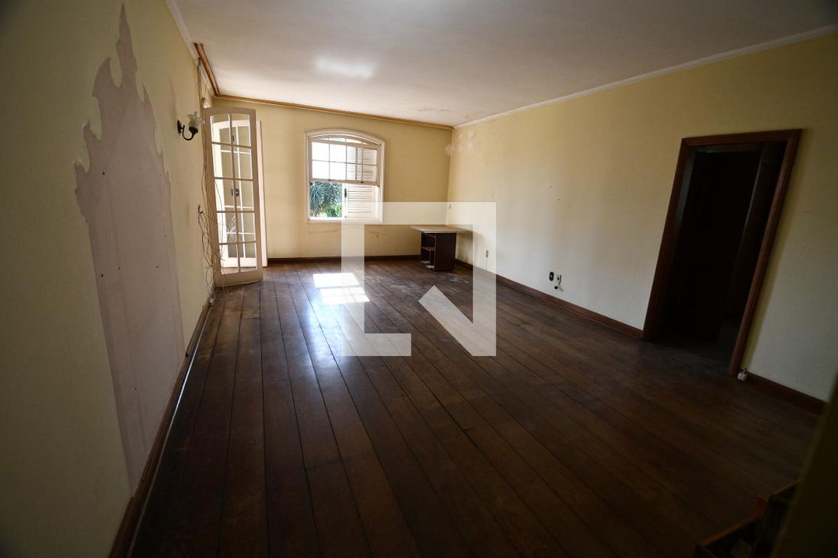 Casa à Venda - Guanabara, 7 Quartos,  1570 m2 em , Campinas - sp | SoloBR