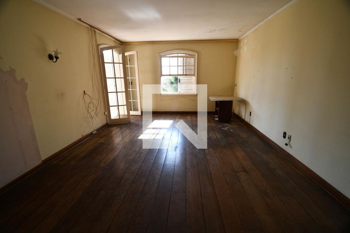 Casa à Venda - Guanabara, 7 Quartos,  1570 m2 em , Campinas - sp | SoloBR