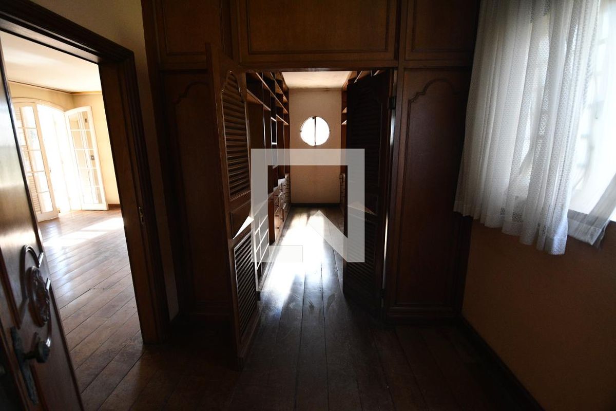 Casa à Venda - Guanabara, 7 Quartos,  1570 m2 em , Campinas - sp | SoloBR