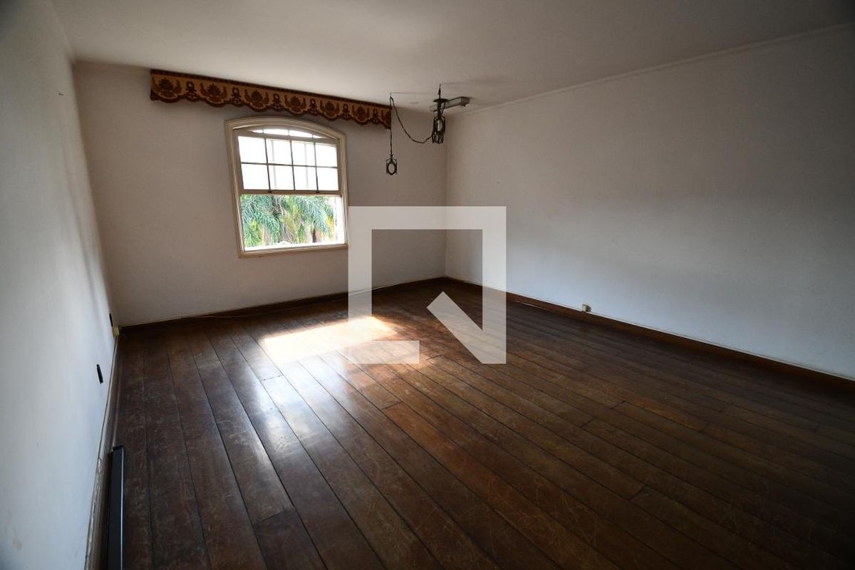 Casa à Venda - Guanabara, 7 Quartos,  1570 m2 em , Campinas - sp | SoloBR
