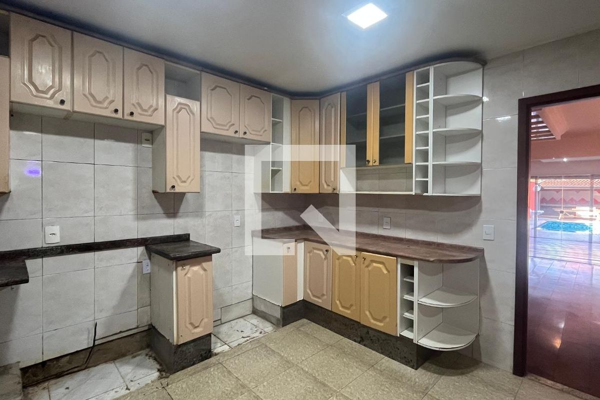Casa à Venda - Jardim Chapadão, 5 Quartos,  315 m2 em , Campinas - sp | SoloBR