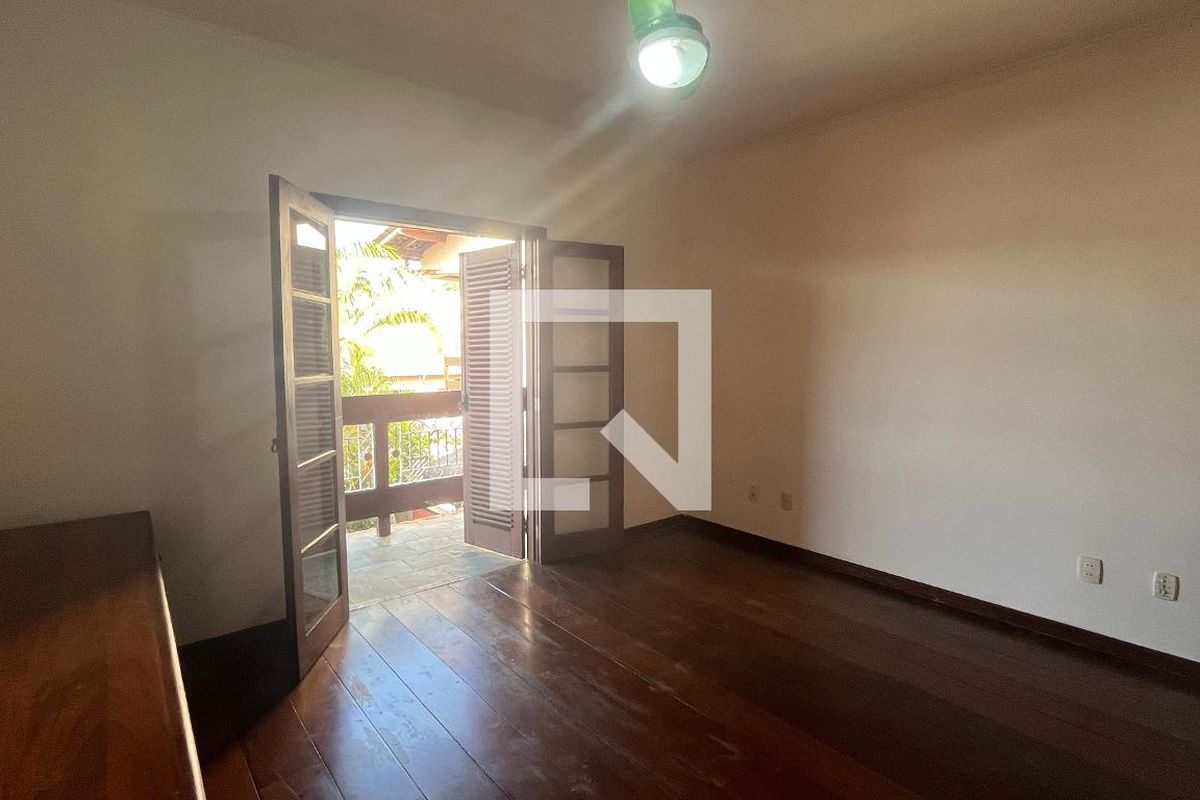 Casa à Venda - Jardim Chapadão, 5 Quartos,  315 m2 em , Campinas - sp | SoloBR