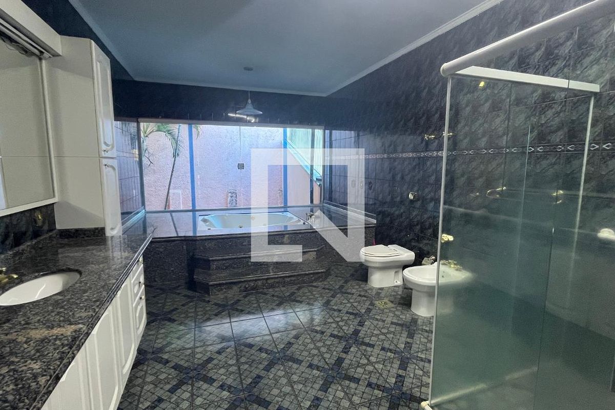 Casa à Venda - Jardim Chapadão, 5 Quartos,  315 m2 em , Campinas - sp | SoloBR