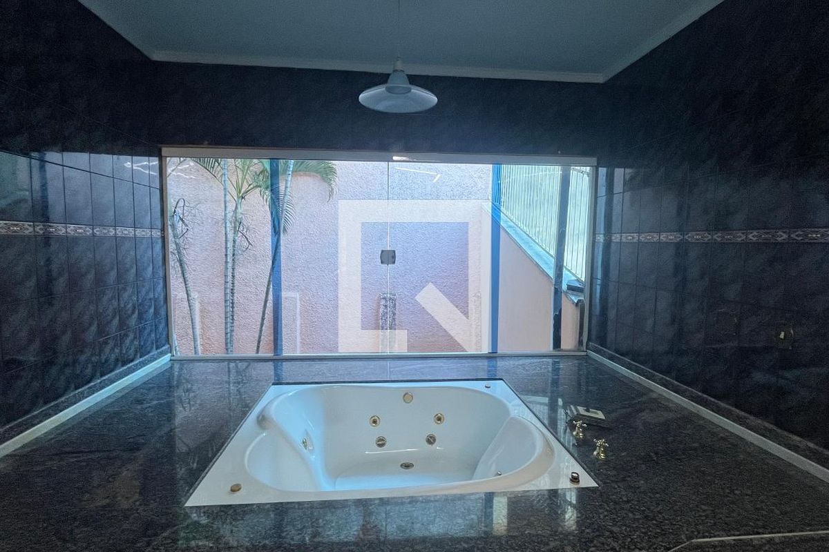 Casa à Venda - Jardim Chapadão, 5 Quartos,  315 m2 em , Campinas - sp | SoloBR