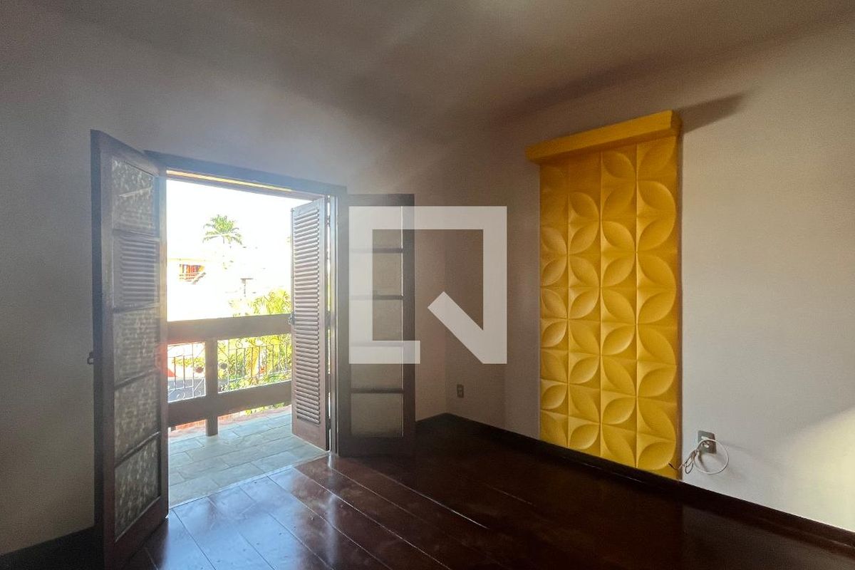 Casa à Venda - Jardim Chapadão, 5 Quartos,  315 m2 em , Campinas - sp | SoloBR