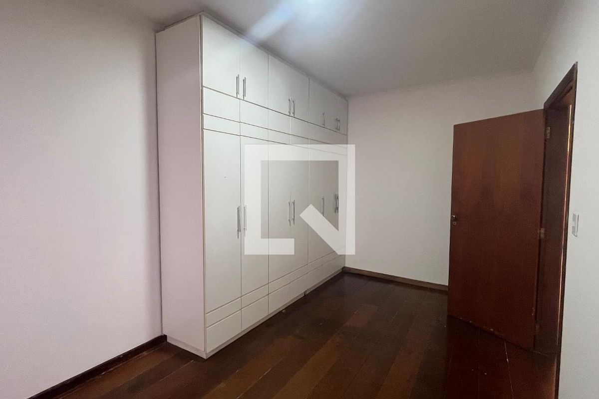 Casa à Venda - Jardim Chapadão, 5 Quartos,  315 m2 em , Campinas - sp | SoloBR