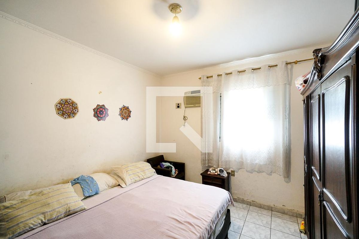 Casa, 3 quartos, 240 m² - Foto 1