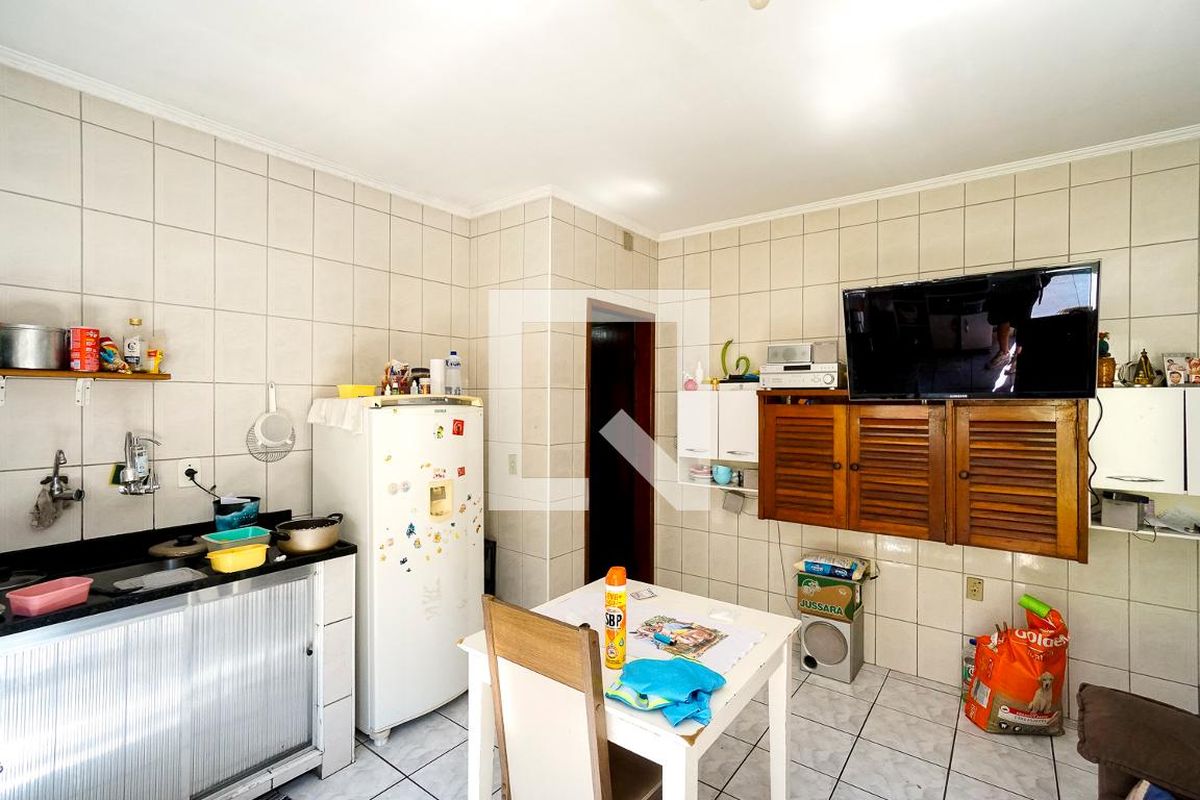 Casa, 3 quartos, 240 m² - Foto 13