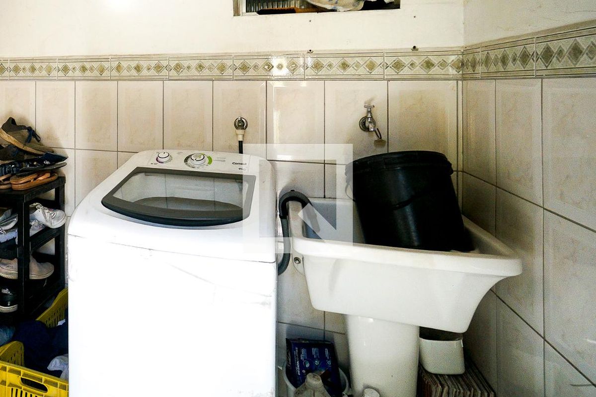 Casa, 3 quartos, 240 m² - Foto 15