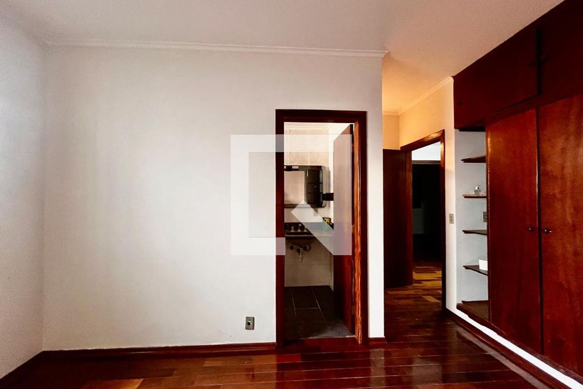 Casa à Venda - Jardim Chapadão, 4 Quartos,  300 m2 em , Campinas - sp | SoloBR