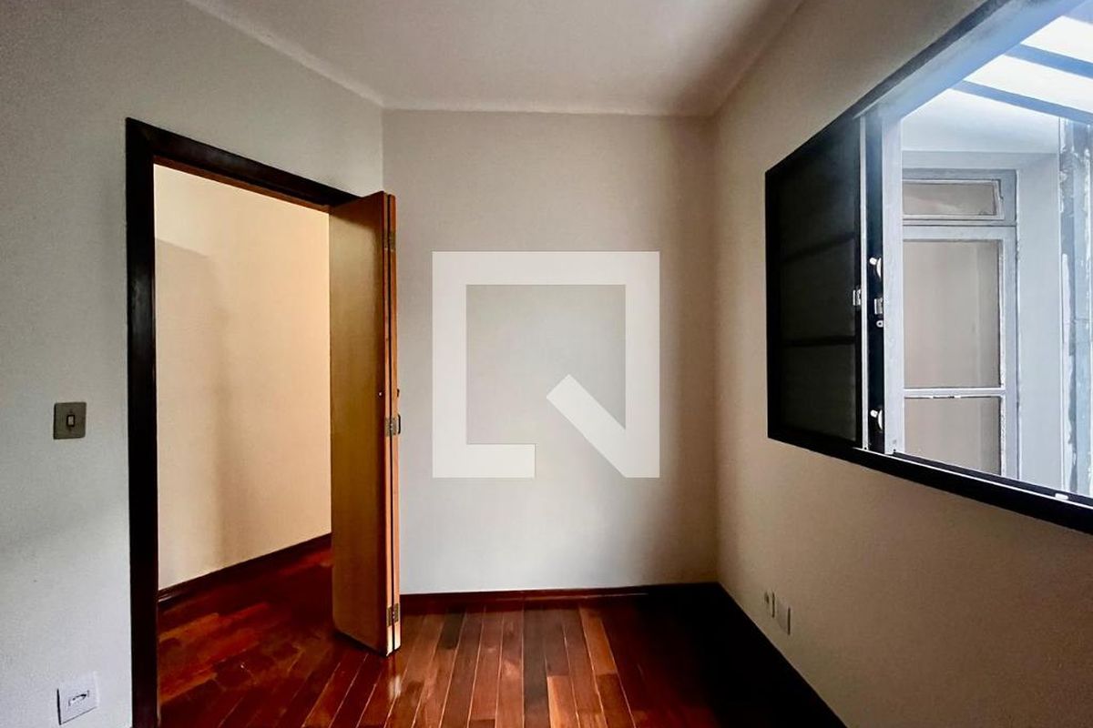 Casa à Venda - Jardim Chapadão, 4 Quartos,  300 m2 em , Campinas - sp | SoloBR