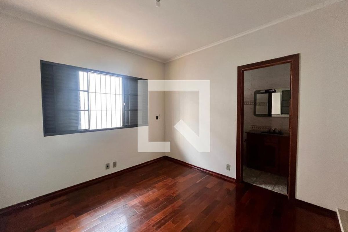 Casa à Venda - Jardim Chapadão, 4 Quartos,  300 m2 em , Campinas - sp | SoloBR