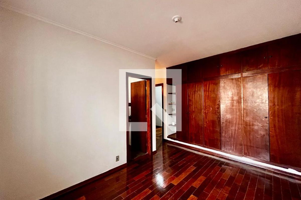 Casa à Venda - Jardim Chapadão, 4 Quartos,  300 m2 em , Campinas - sp | SoloBR