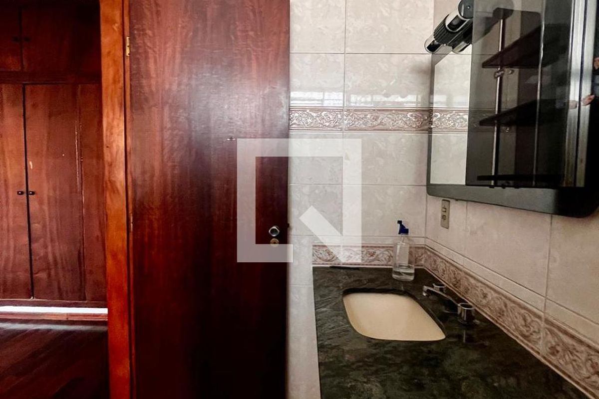 Casa à Venda - Jardim Chapadão, 4 Quartos,  300 m2 em , Campinas - sp | SoloBR