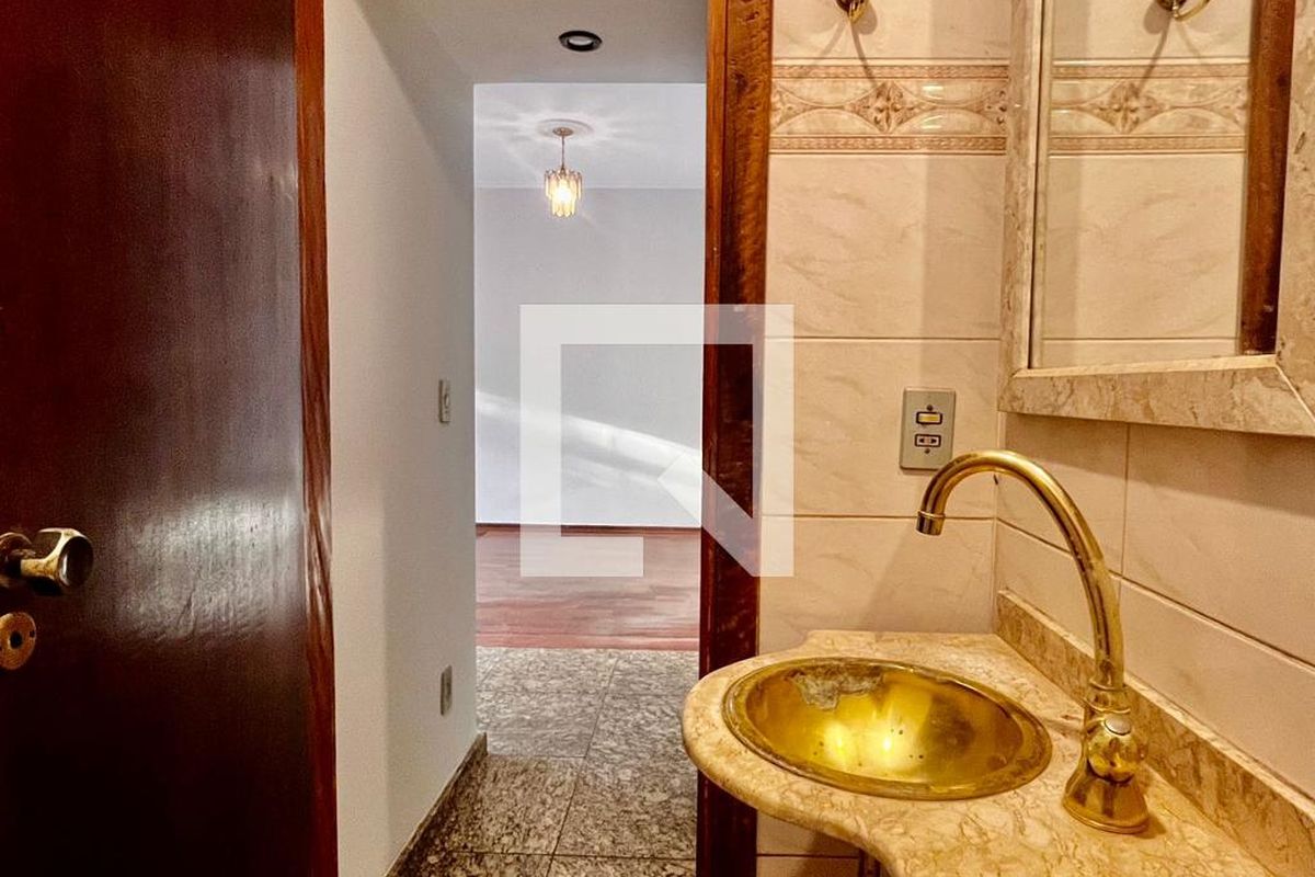 Casa à Venda - Jardim Chapadão, 4 Quartos,  300 m2 em , Campinas - sp | SoloBR