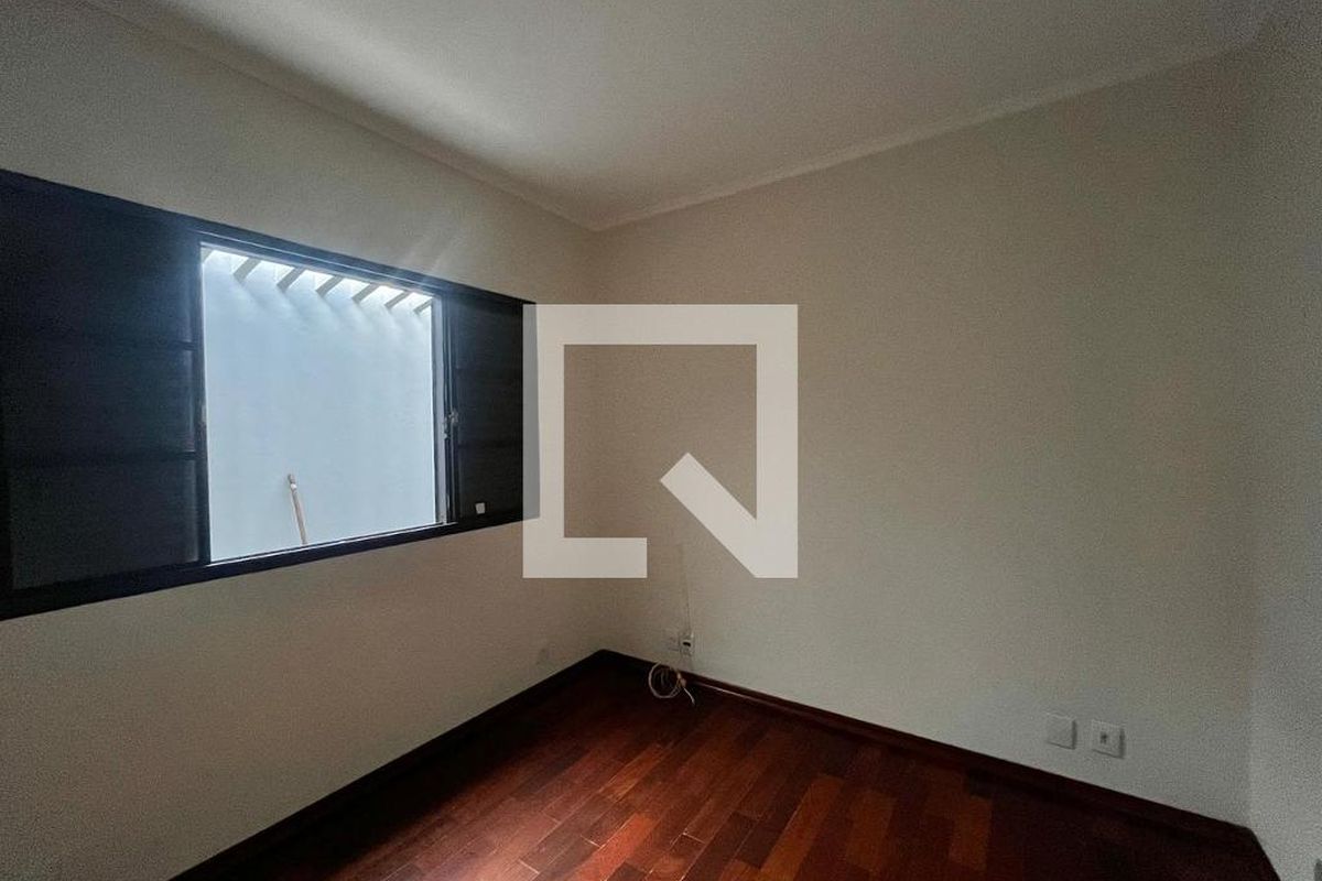 Casa à Venda - Jardim Chapadão, 4 Quartos,  300 m2 em , Campinas - sp | SoloBR