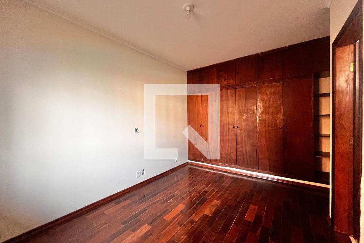 Casa à Venda - Jardim Chapadão, 4 Quartos,  300 m2 em , Campinas - sp | SoloBR