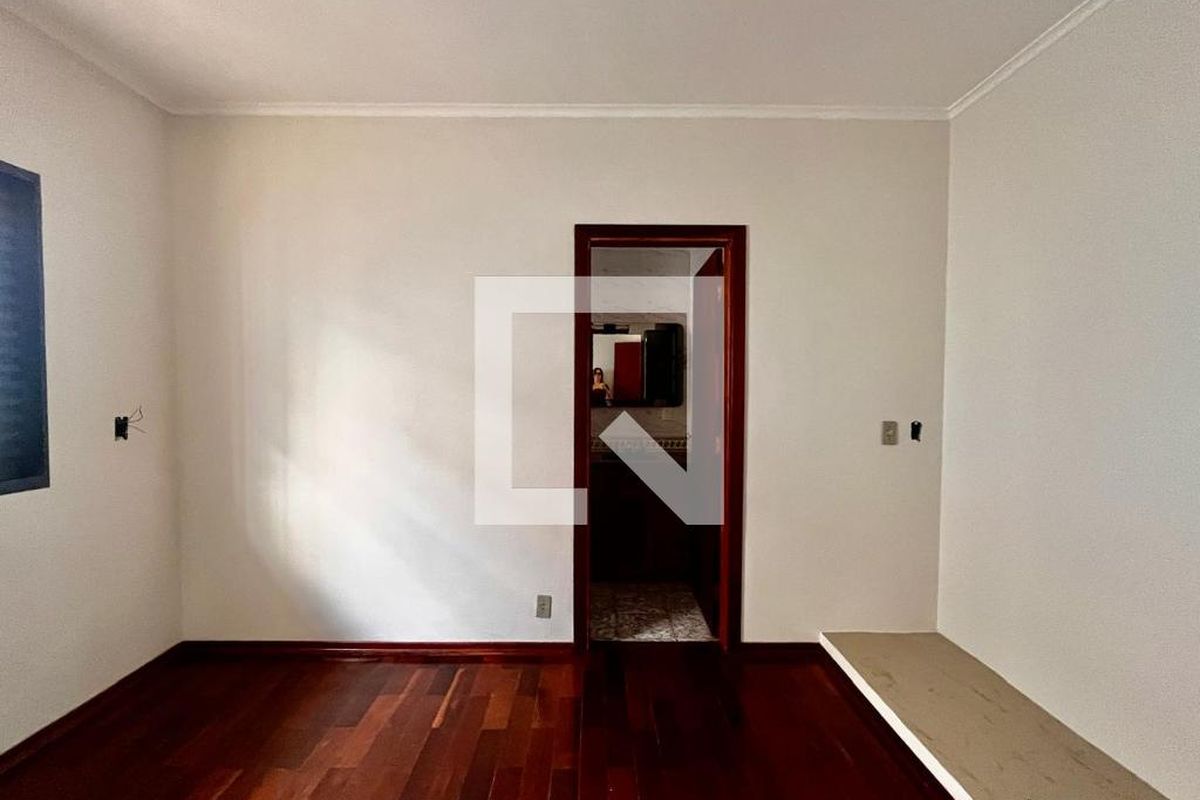 Casa à Venda - Jardim Chapadão, 4 Quartos,  300 m2 em , Campinas - sp | SoloBR