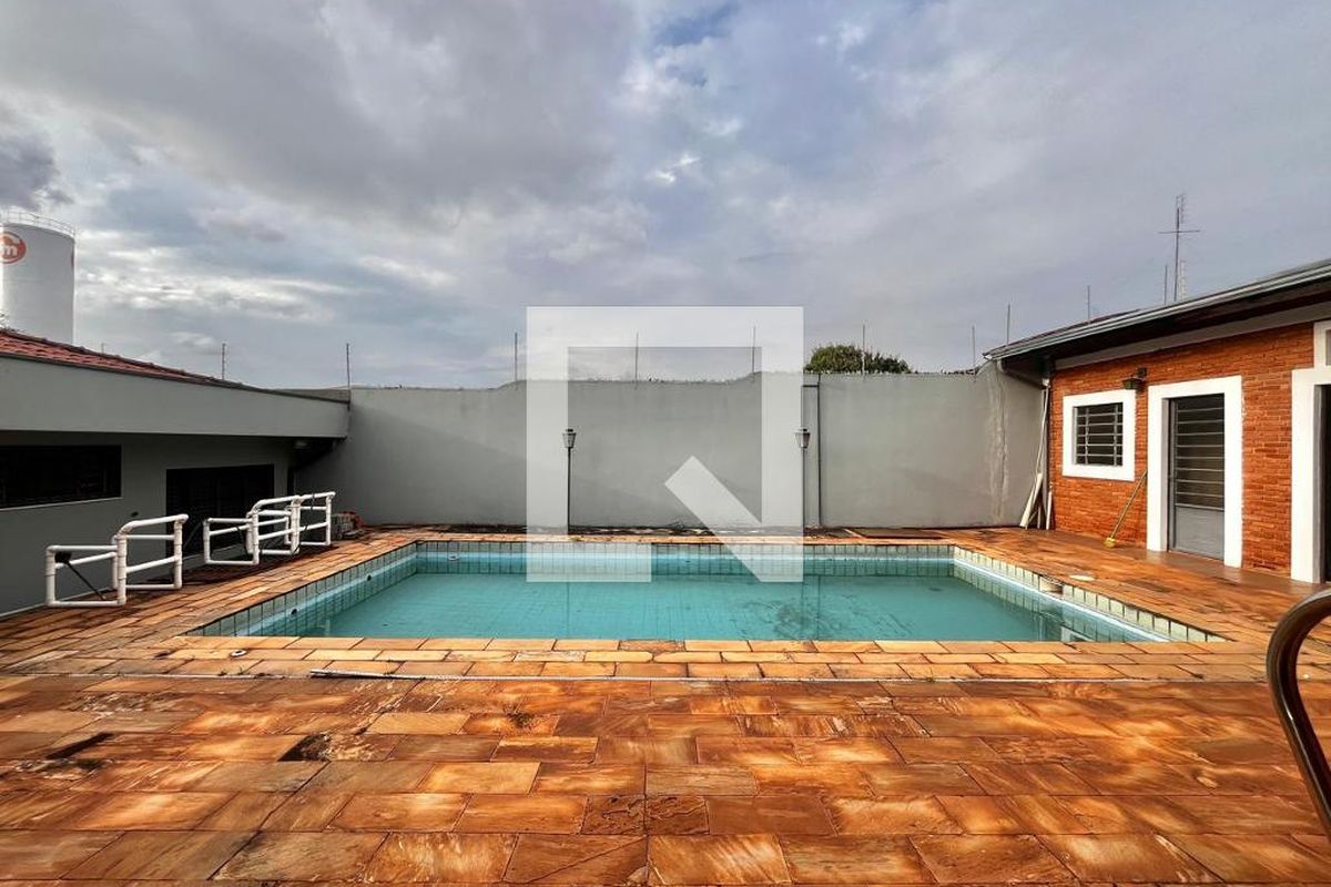 Casa à Venda - Jardim Chapadão, 4 Quartos,  300 m2 em , Campinas - sp | SoloBR