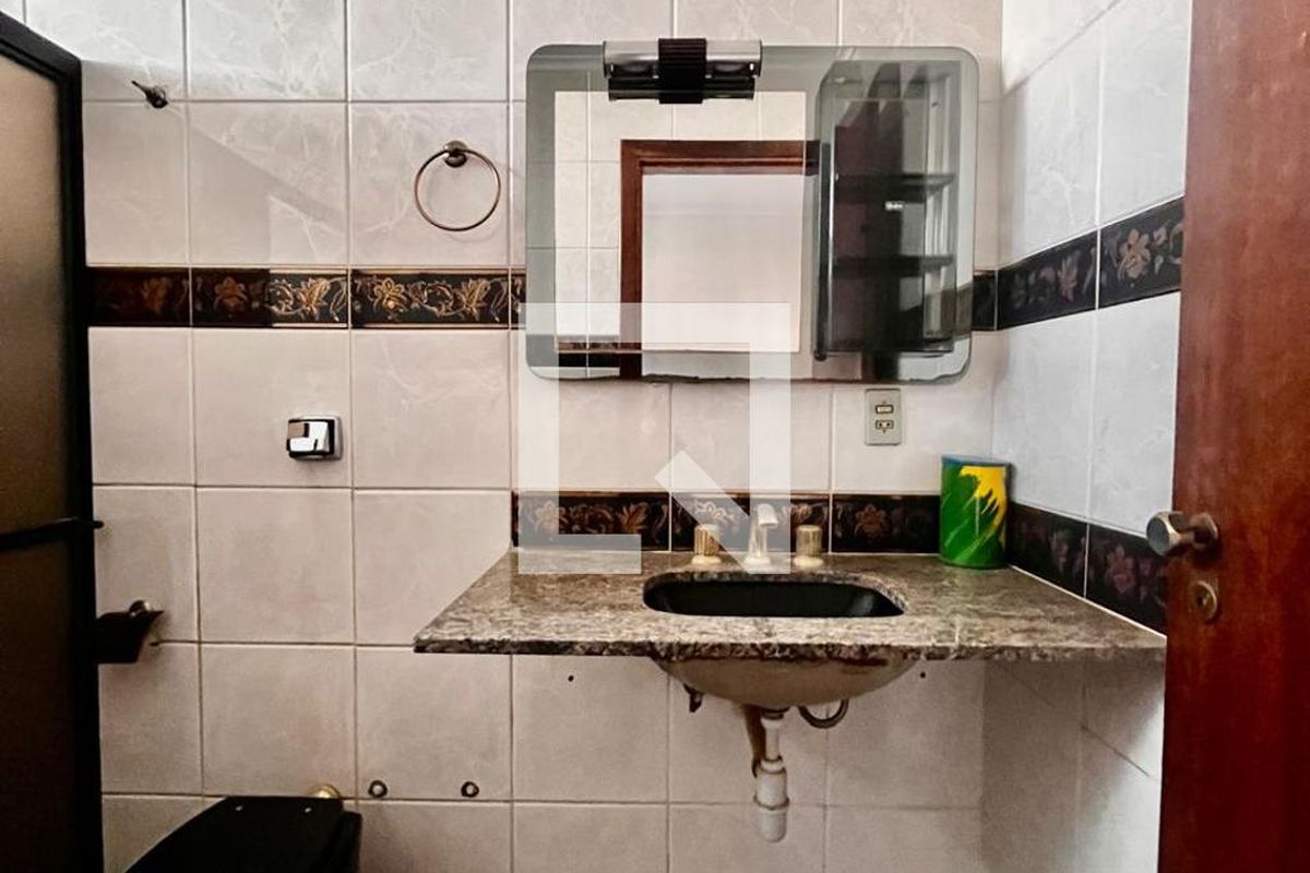 Casa à Venda - Jardim Chapadão, 4 Quartos,  300 m2 em , Campinas - sp | SoloBR