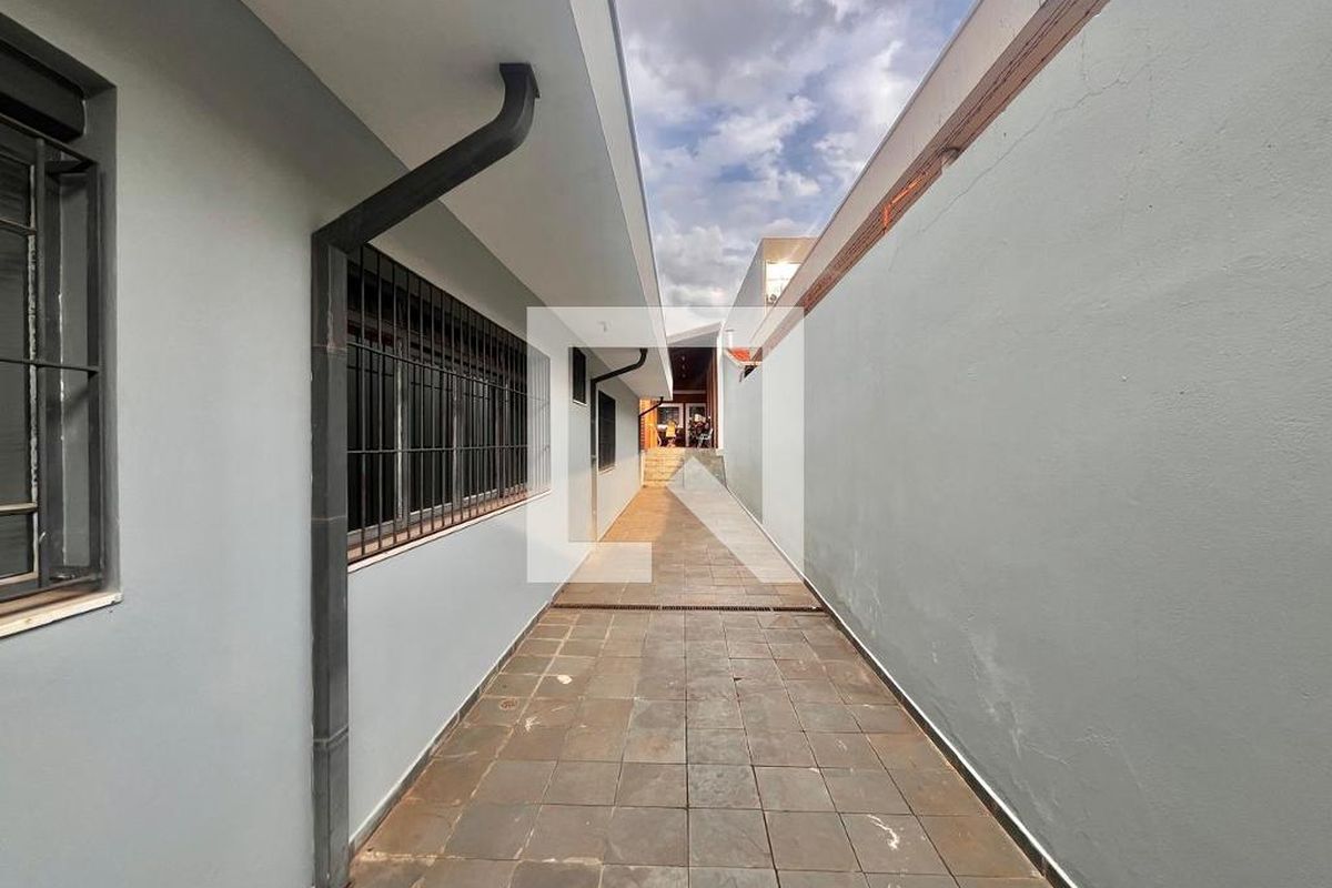 Casa à Venda - Jardim Chapadão, 4 Quartos,  300 m2 em , Campinas - sp | SoloBR