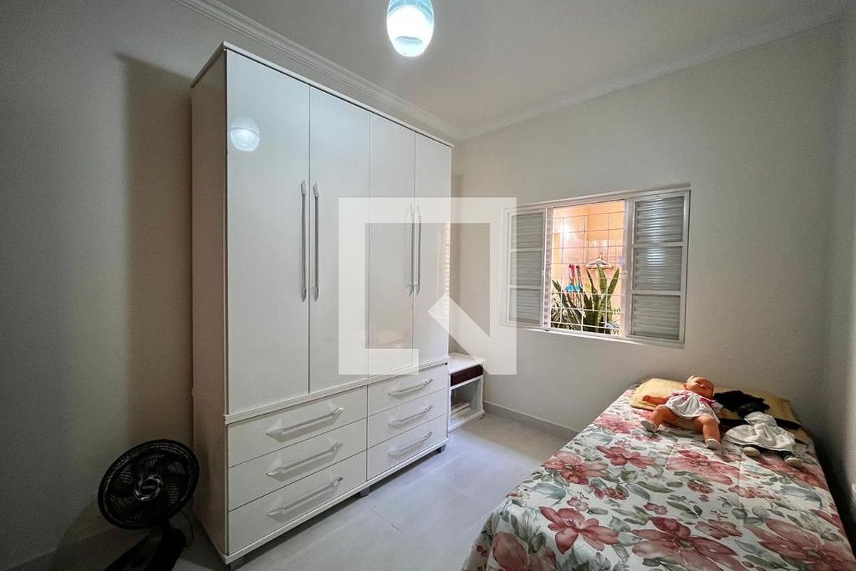 Casa à Venda - Taquaral, 4 Quartos,  170 m2 em , Campinas - sp | SoloBR