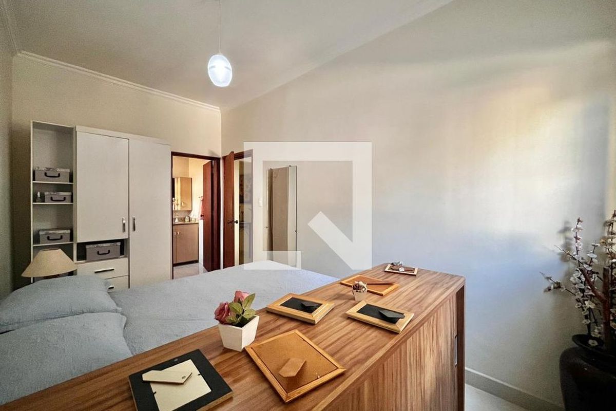 Casa à Venda - Taquaral, 4 Quartos,  170 m2 em , Campinas - sp | SoloBR