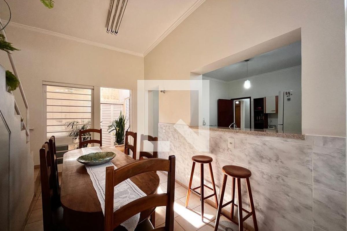 Casa à Venda - Taquaral, 4 Quartos,  170 m2 em , Campinas - sp | SoloBR