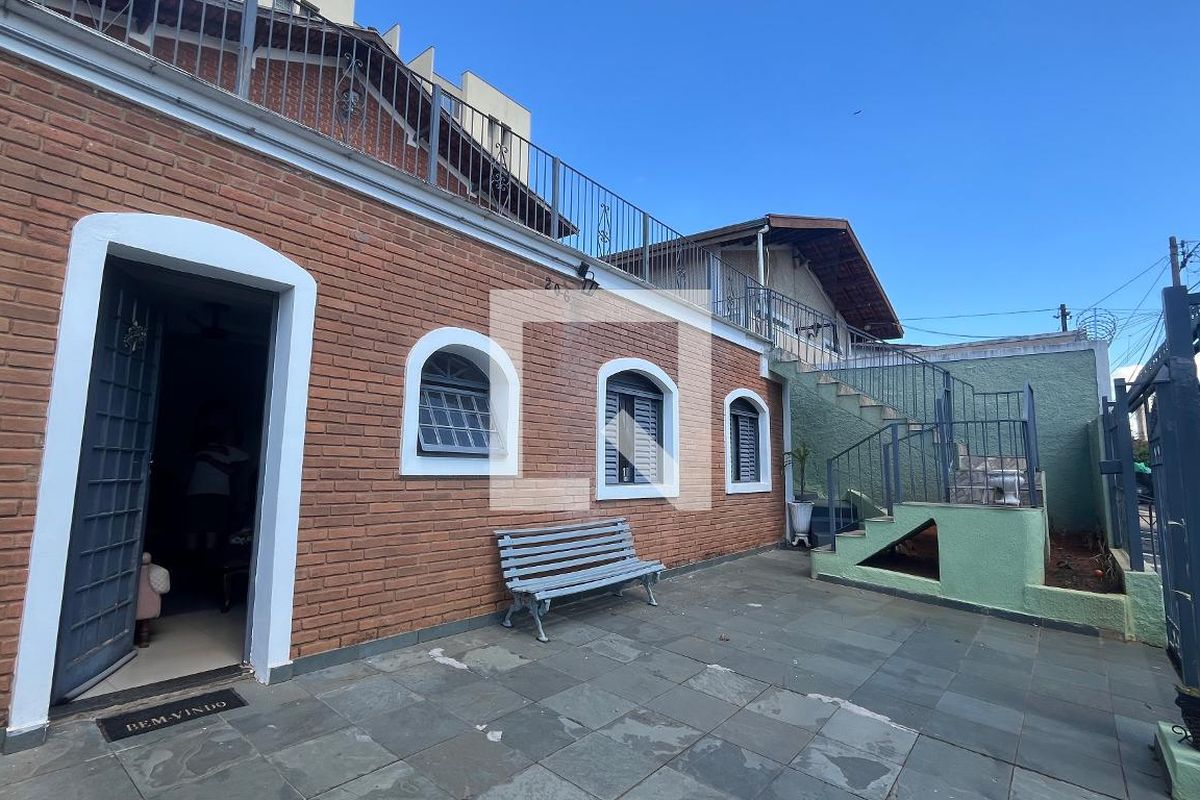 Casa à Venda - Jardim Flamboyant, 6 Quartos,  245 m2 em , Campinas - sp | SoloBR