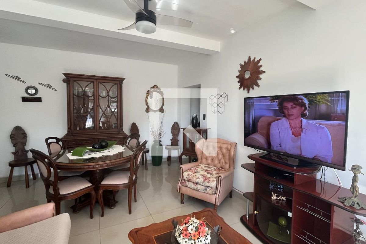 Casa à Venda - Jardim Flamboyant, 6 Quartos,  245 m2 em , Campinas - sp | SoloBR