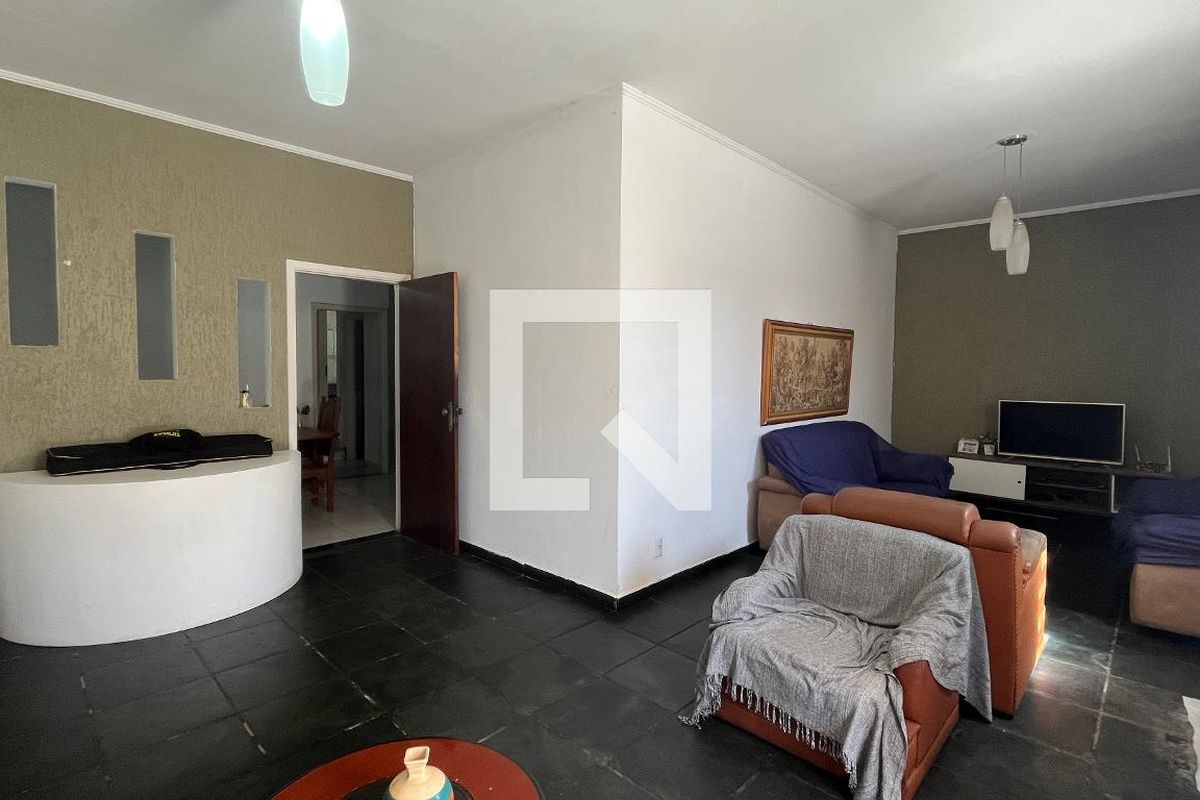 Casa à Venda - Jardim Flamboyant, 6 Quartos,  245 m2 em , Campinas - sp | SoloBR