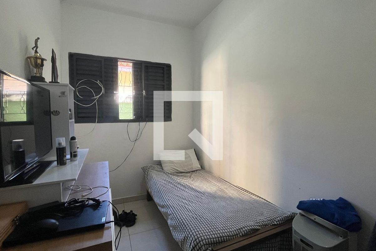 Casa à Venda - Jardim Flamboyant, 6 Quartos,  245 m2 em , Campinas - sp | SoloBR