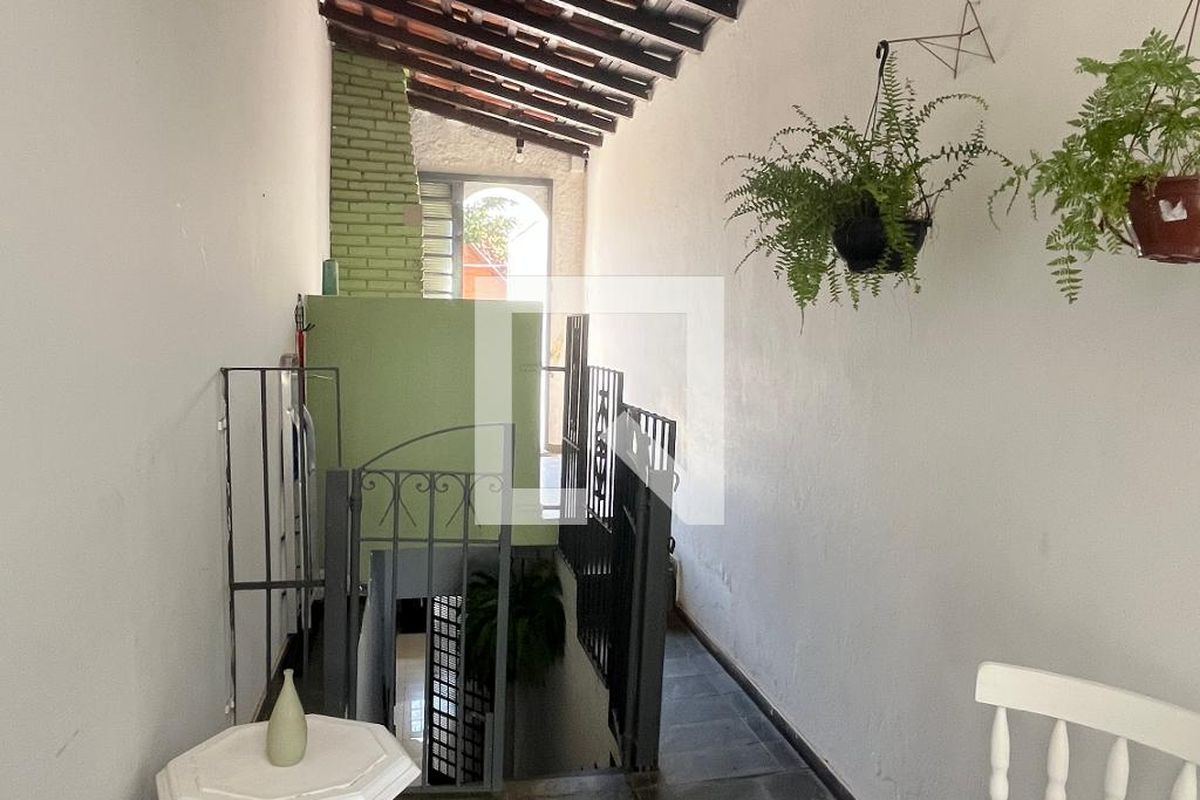 Casa à Venda - Jardim Flamboyant, 6 Quartos,  245 m2 em , Campinas - sp | SoloBR